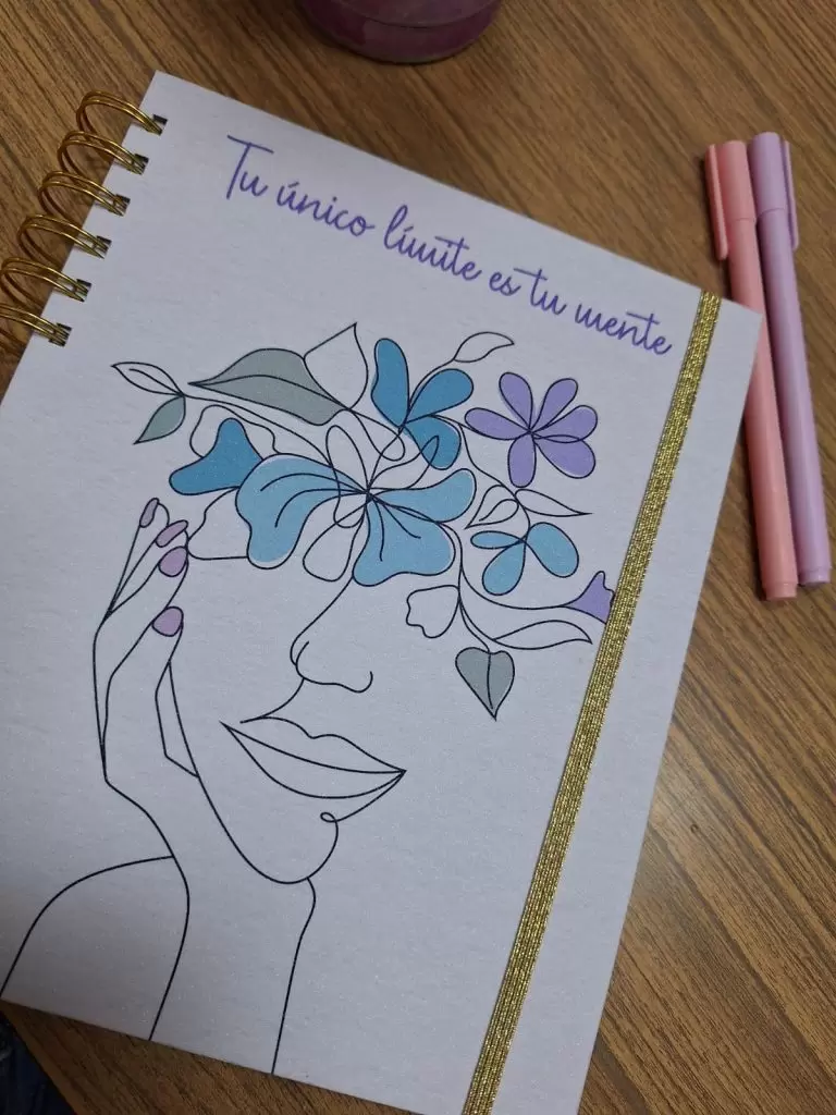 Imagen #1 de Esther María Felix